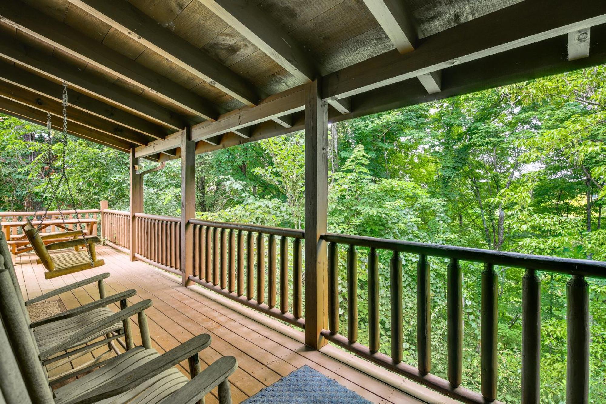 Pigeon Forge Cabin Premier Location And Hot Tub Exterior photo